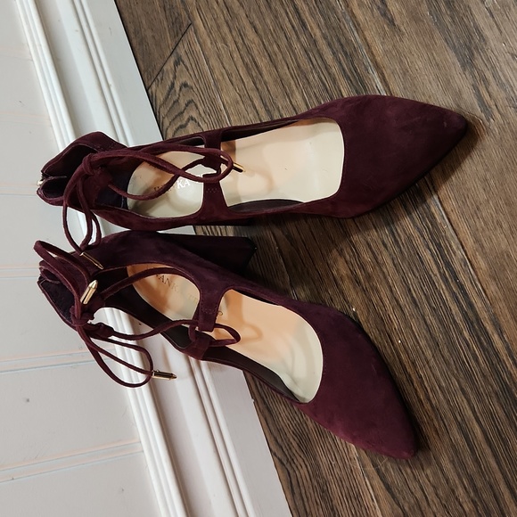 💥 Ivanka Trump Kellsee Women Pointed Toe Ankle Strap Heels - Picture 3 of 8